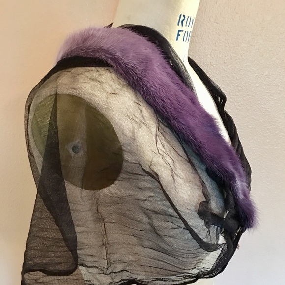 Unique Art Deco wrap - Picture 3 of 8